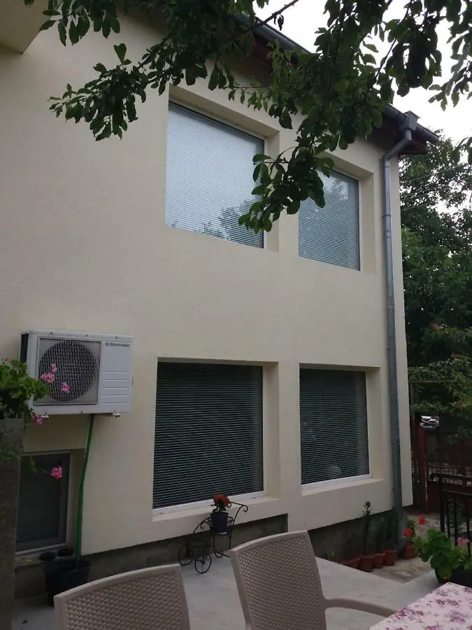 Vili House Varna 0*,