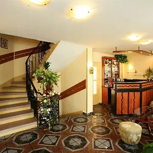 Color Hotel